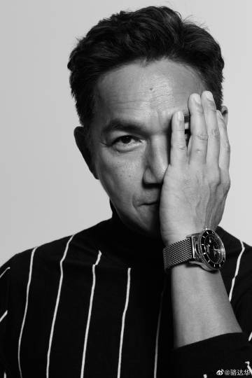 「御用大奸角」離巢15年罕有回港近況曝光！戾氣全無反差極大︰真人好善良