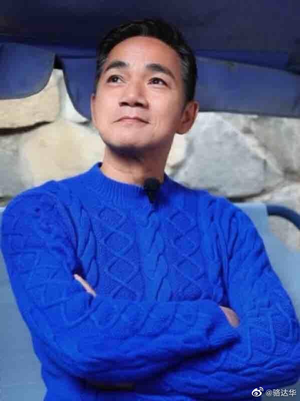 「御用大奸角」離巢15年罕有回港近況曝光！戾氣全無反差極大︰真人好善良