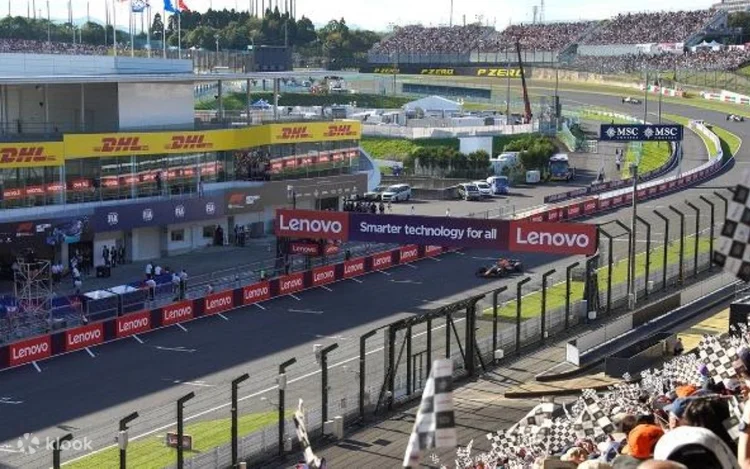 F1日本大獎賽2026｜鈴鹿賽道3天通行證4/日！門票/交通/必買周邊全攻略 