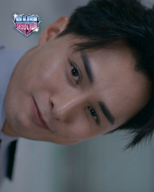 臥底嬌娃｜張曦雯完美Carry「最強戰衣」超貼身短裙 標準零贅肉S形線條震撼眼球