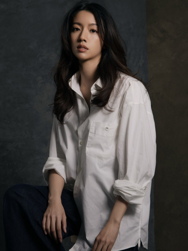 蔡思貝正式宣佈離巢TVB結束13年賓主關係 撰長文點名多謝三個人：告別溫室