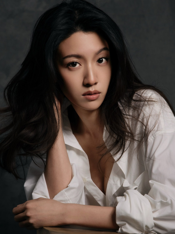 蔡思貝正式宣佈離巢TVB結束13年賓主關係 撰長文點名多謝三個人：告別溫室