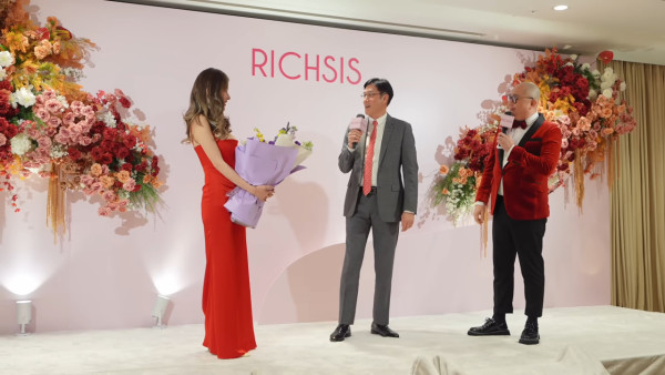 五索馬清鏗極高調現身春茗晒恩愛 真實互動曝光大呻做少奶難獲尊重