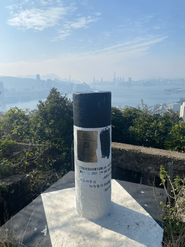 【行山好去處2026】香港8個新手行山路線推介 市區/郊野公園/港版萬里長城 親子遊必去！