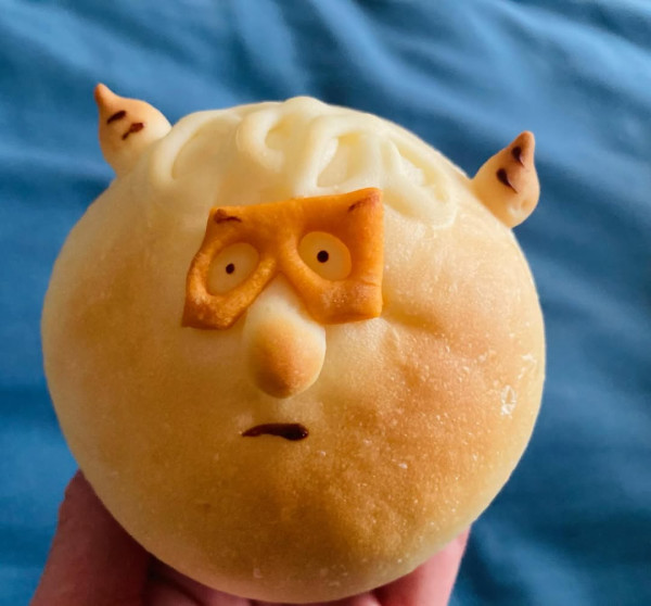 博多最萌伴手禮!櫛田神社散策必訪麵包店Pettan 仁和加面具明太子麵包開門1小時即完售