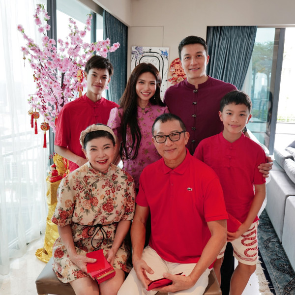 馬天佑新歌｜2R激罕合體逆齡生長零走樣 細妹黃婉佩息影嫁富商變上市女強人