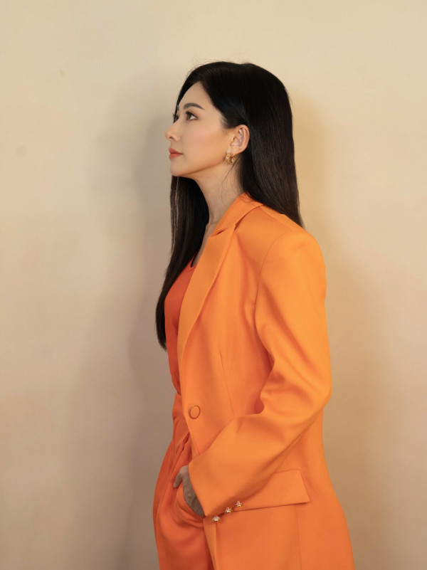 馬天佑新歌｜2R激罕合體逆齡生長零走樣 細妹黃婉佩息影嫁富商變上市女強人