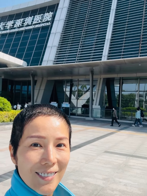 51歲吳文忻末期乳癌擴散上腦崩潰痛哭 北上深圳化療嘆剩四分一命