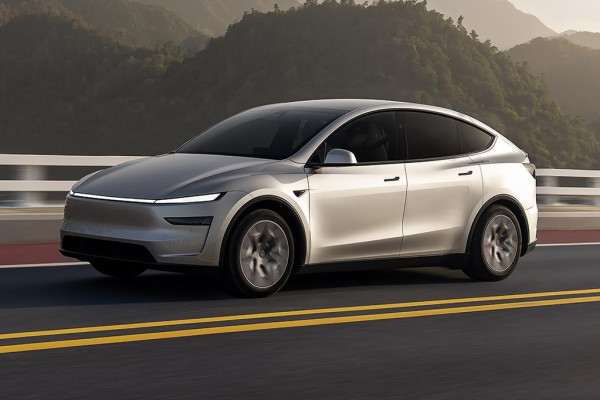 Tesla 六座版預計香港開售 海關曝光Tesla Model Y L資料  一文睇清6種配色價格【稅後$4X萬港元起】