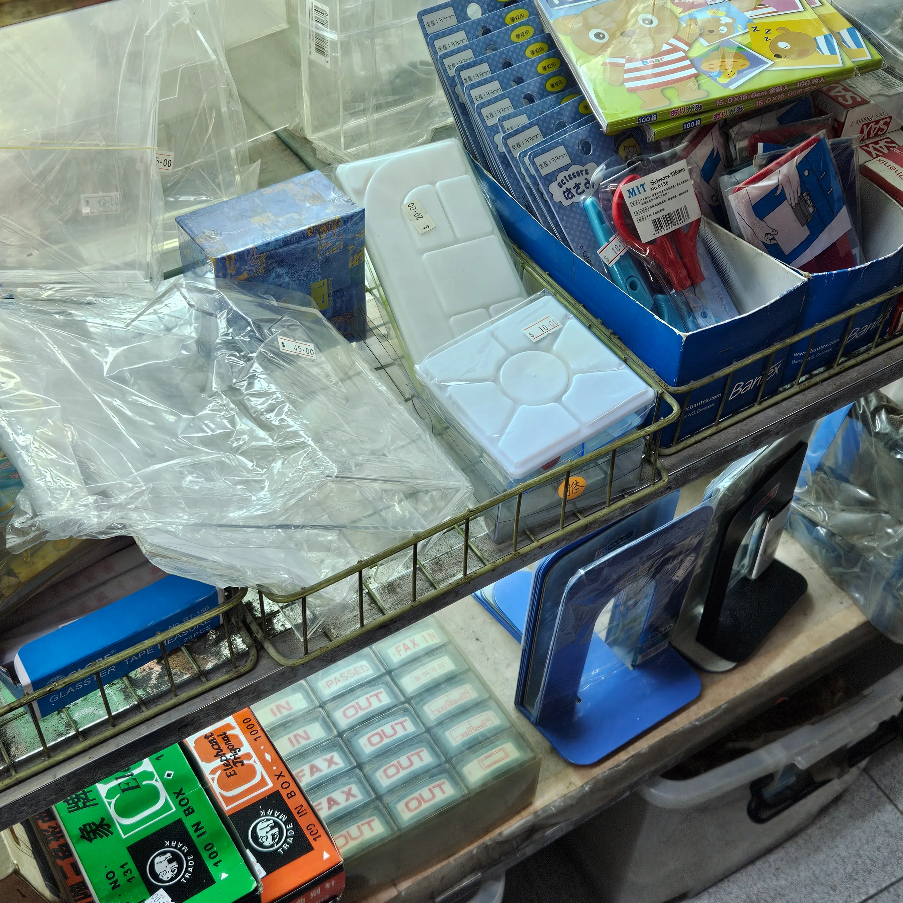 上環半世紀老店「文昌文具」3月底結業！全店半價清貨 網民朝聖狂掃$2絕版貨