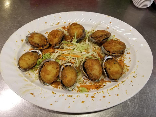 牛池灣村重建｜67年新龍城茶樓宣布下月結業退場 鐵皮寮屋茶居將重建成房協屋邨