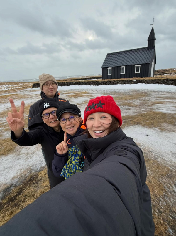 高海寧飛冰島曬比堅尼浸溫泉 零度解放魔鬼身材！網民激動跪求正面相