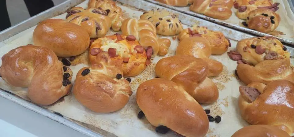 本地麵飽品牌「多多美麵飽西餅公司」麵包廠參觀！自製麵包+鮮果撻 完成有証書！參加即送曲奇一盒