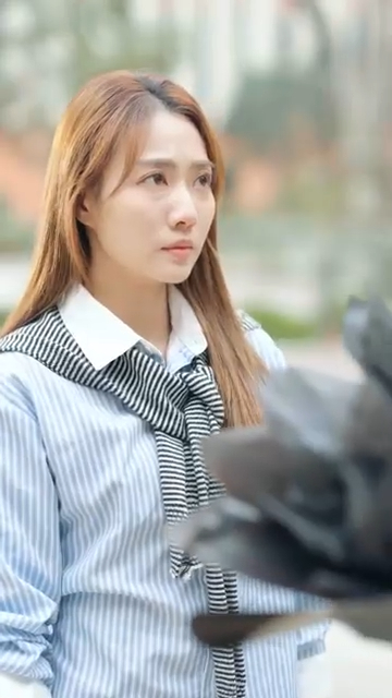 34歲TVB小花棄做東張北上捱出頭 星途起飛拍80集短劇升呢做女一！