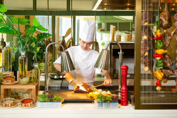 自助餐優惠｜海洋公園富麗敦酒店Buffet快閃3折！任食煎鴨肝＋頂級牛扒＋海鮮粥／教1招折上折再減$120 (復活節適用)