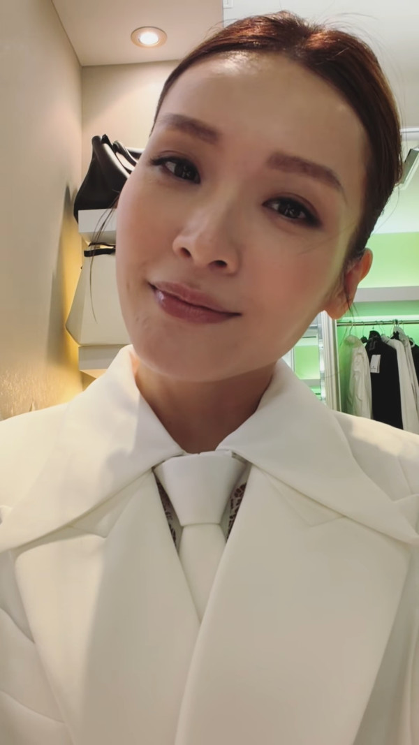 李佳芯晒素顏真面目連毛孔都見到！零濾鏡真實膚況震驚網民：無人完美