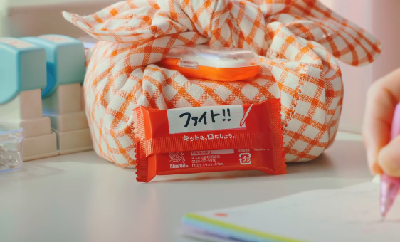 食咗咁耐KitKat原來有「秘密功能」？網民揭包裝隱藏細節：原來係咁用！