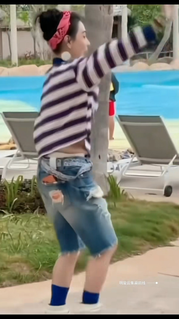 張栢芝被野生捕獲揭最真實身形 45歲生三胎後驚見鬆弛肉：不忍直視！