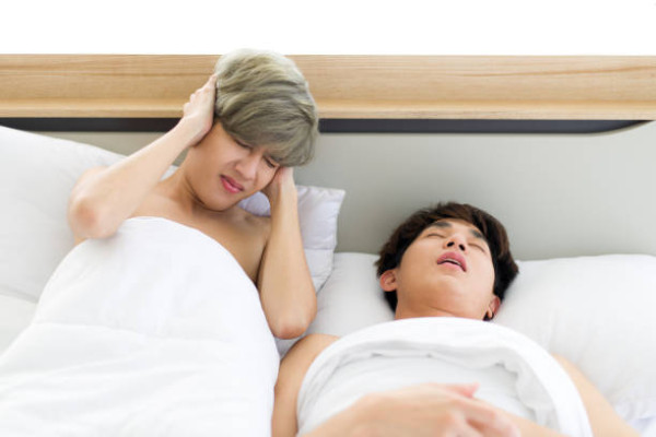 醫生盤點7大傷心臟壞習慣！唔食早餐/久坐超傷身 熬夜恐致血管鈣化急飆300%