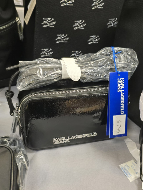 海港城名牌開倉低至1折！男女裝/休閒鞋/單肩袋/眼鏡$120起 SUNCOO／Marc Jacobs／Her own words