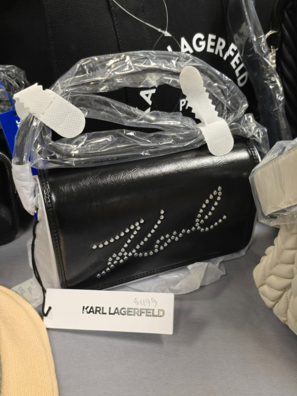 海港城名牌開倉低至1折！男女裝/休閒鞋/單肩袋/眼鏡$120起 SUNCOO／Marc Jacobs／Her own words