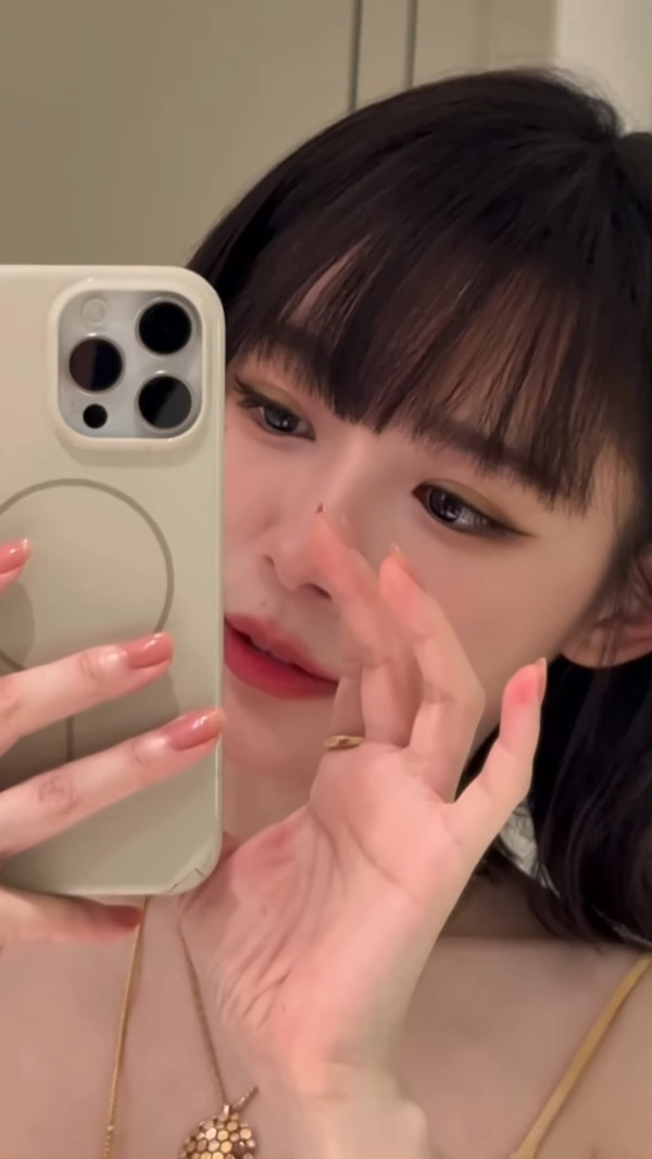 林明禎近鏡大解放34E白滑雙峰！私密自拍曝性感內衣晒導彈胸逼到爆