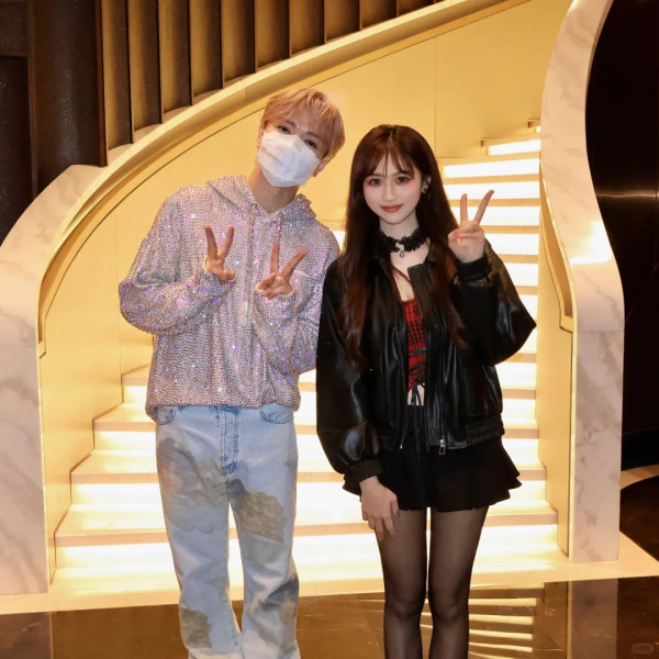 TVB小生宣佈分手後極速爆新戀情！密會性感靚女斷正！大方曝5字回應關係