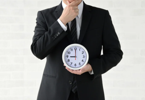 朝9晚5係酷刑？牛津大學揭「10點前返工」極傷身 公開最佳上班時間