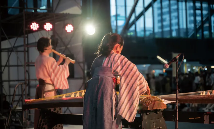 東京花見燈夜2026｜超夢幻1,500盞櫻粉天燈升空、4小時暢飲派對 附門票/行程攻略 