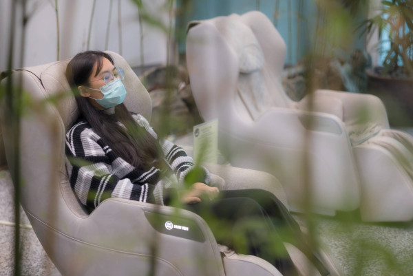 遊台必睇|台灣桃園機場6大隱藏設施大公開!免費淋浴/SPA按摩椅/電競賽車體驗