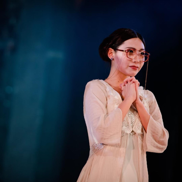 夜王｜「葵芳」蔡蕙琪中六歌唱比賽片流出！青澀校服look反差極大