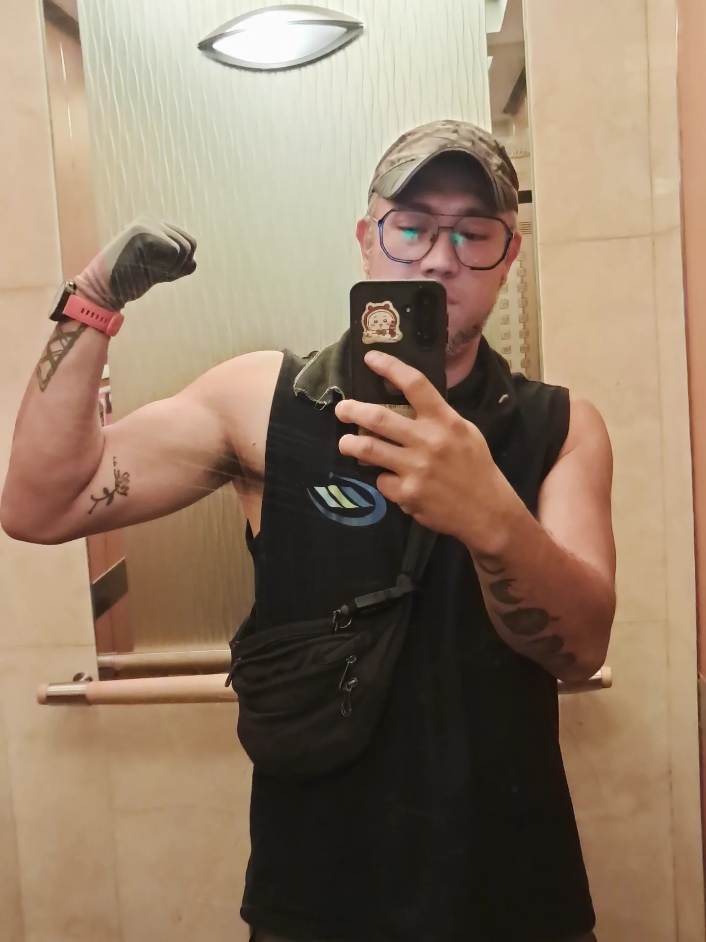 張致恒親自回應唔攞綜援原因心灰意冷 IG晒工作照雙手佈滿污垢：懶得解釋