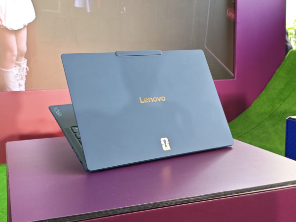 世界盃 2026 預熱！Lenovo x FIFA 特別版筆電率先亮相 銅鑼灣希慎變身球員更衣室：打卡必影「人生四格」