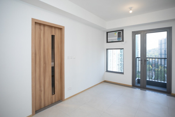 免審查入住「豪宅級」新邨！全港首個安置屋邨落成 送冷氣爐具+AI機械人