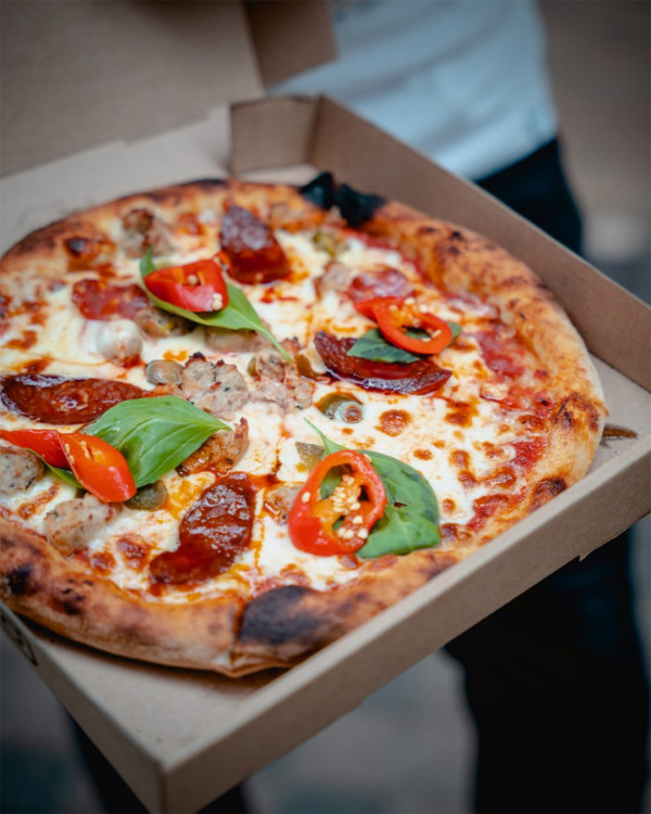 Dough Bros快閃免費試食Pizza！全新意式肉腸薄餅＋Tiramisu爆餡冬甩／即睇指定時間地點 