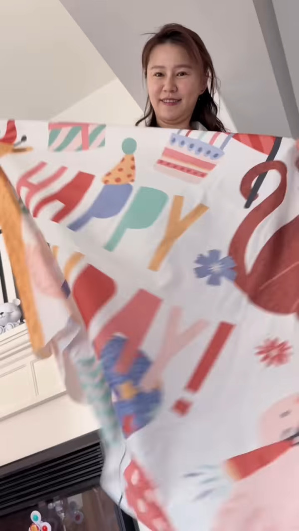 黃翠如蕭正楠仔仔1歲生日會極搶鏡！正面樣似足媽咪！爬勻全屋千尺豪宅巨廳