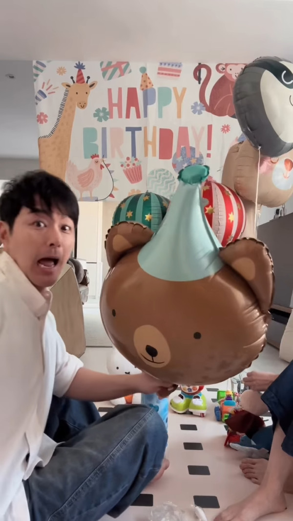 黃翠如蕭正楠仔仔1歲生日會極搶鏡！正面樣似足媽咪！爬勻全屋千尺豪宅巨廳