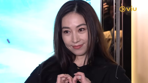 JJ賈曉晨激動落淚首談為愛淡出娛圈！驚爆後悔巔峰期閃嫁樊少皇生BB？