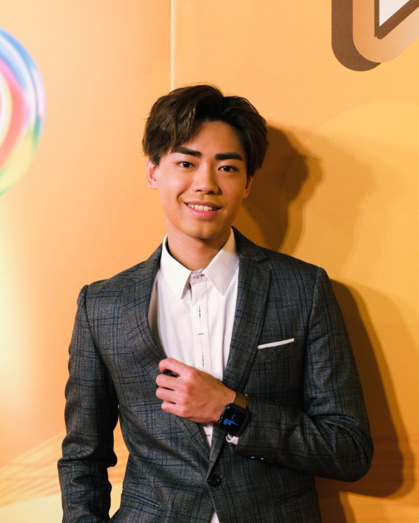 27歲TVB男藝人無預警宣佈離巢 曾被鄭丹瑞封「劉青雲」：咁就八年！