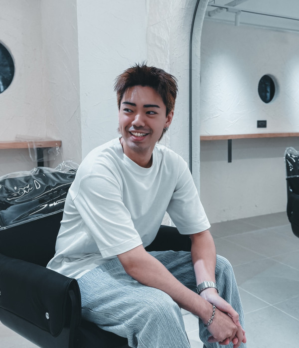 27歲TVB男藝人無預警宣佈離巢 曾被鄭丹瑞封「劉青雲」：咁就八年！