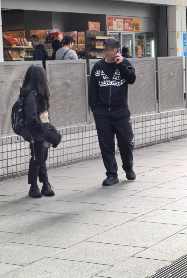 東涌疑現「假控煙辦」詐騙黨!街頭捉食煙罰款收現金 網民教1招極速反殺