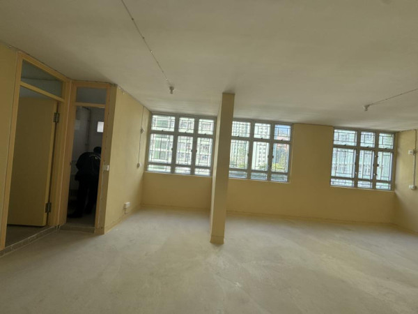 公屋首派即畢業！4人家庭進駐港島453呎大屋 港媽揭秘：這類人可獲派大屋！