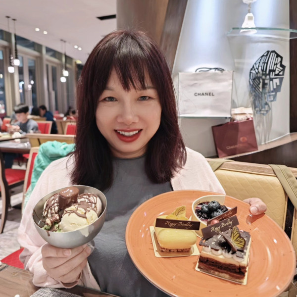 「御用師奶」黃梓瑋醫美後最終樣貌曝光 修復成功被大讚後生10年：整完似黎姿！