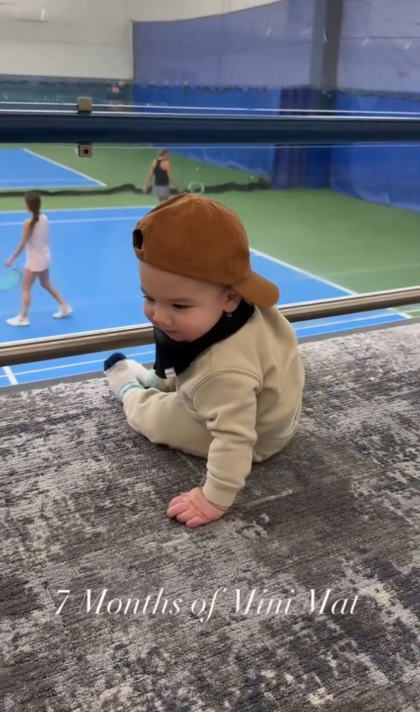 謝婷婷7個月大囝囝正面照罕有曝光！混血精靈樣似足靚仔外籍爸爸