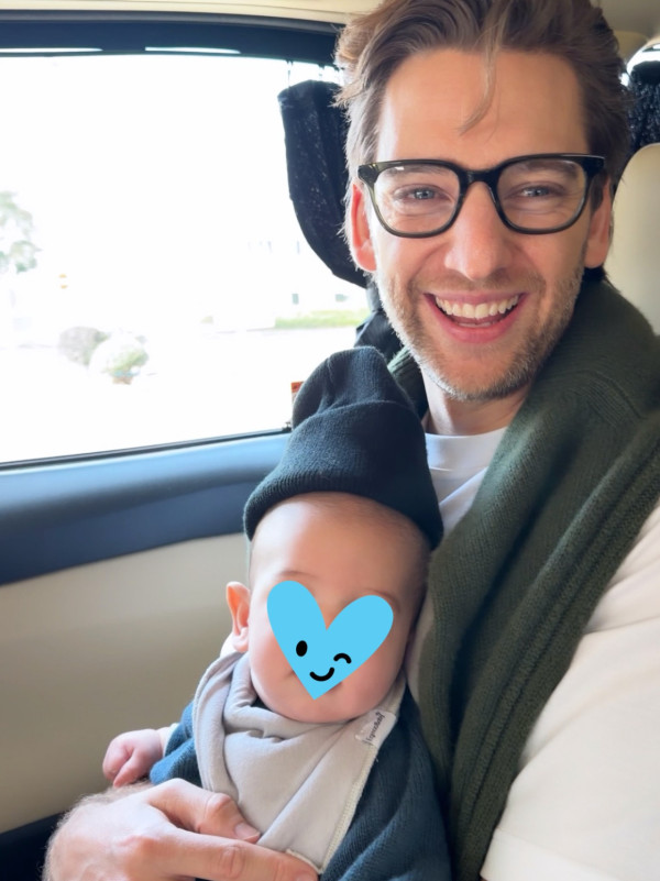 謝婷婷7個月大囝囝正面照罕有曝光！混血精靈樣似足靚仔外籍爸爸