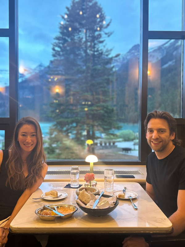 謝婷婷7個月大囝囝正面照罕有曝光！混血精靈樣似足靚仔外籍爸爸