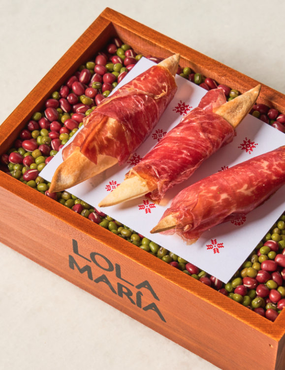 中環美食︱全新西班牙小館Lola Maria進駐中環 鹹鱈魚冬甩/豬腳薄片/紅蝦薄片