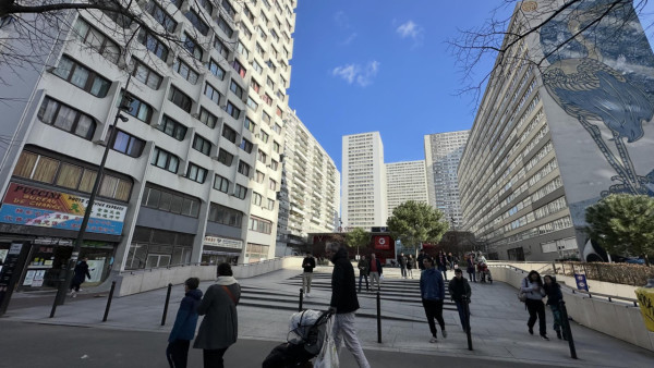 法國巴黎一地區似足香港公屋？圖片來源：Threads