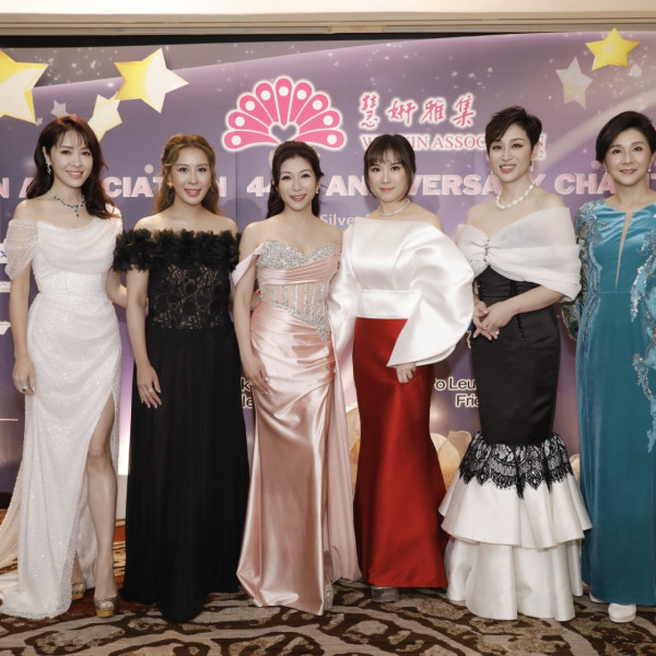 慧妍雅集｜逾60位歷屆港姐傾巢而出！大師姐C位領軍跨世代場面極壯觀