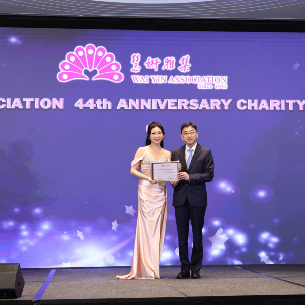 慧妍雅集｜逾60位歷屆港姐傾巢而出！大師姐C位領軍跨世代場面極壯觀